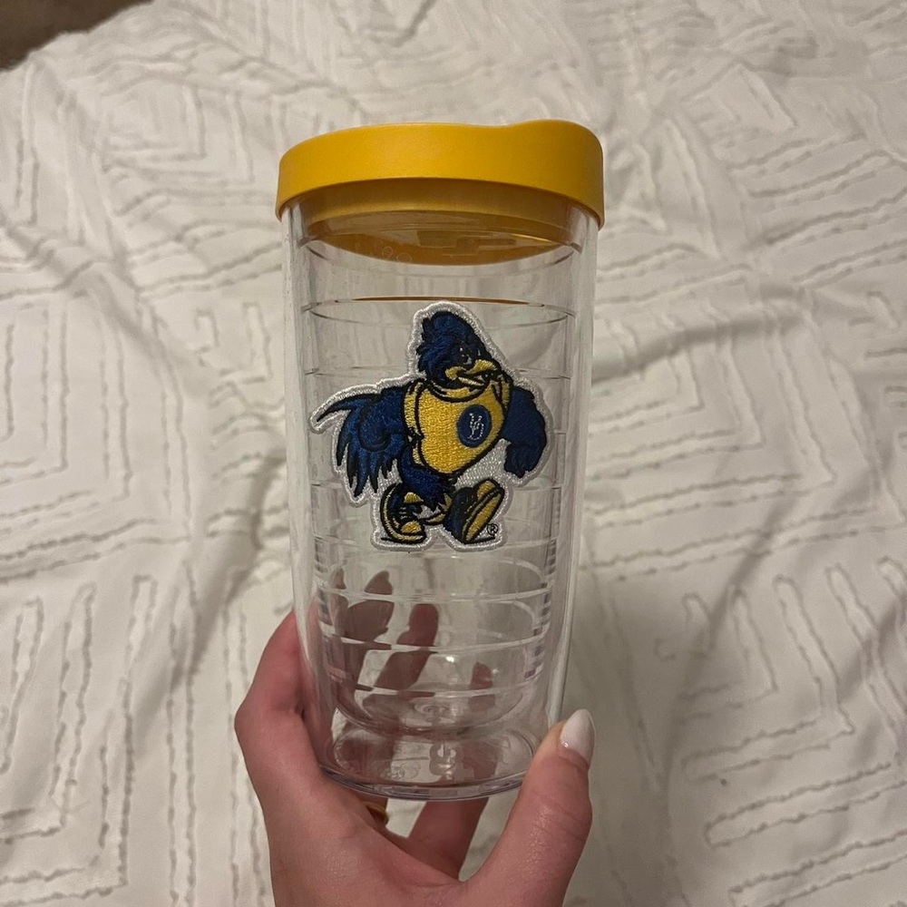 University of Delaware Tumbler Cup